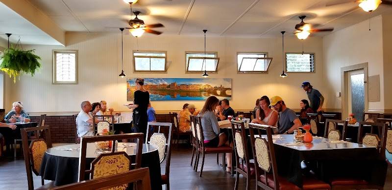Kula Bistro