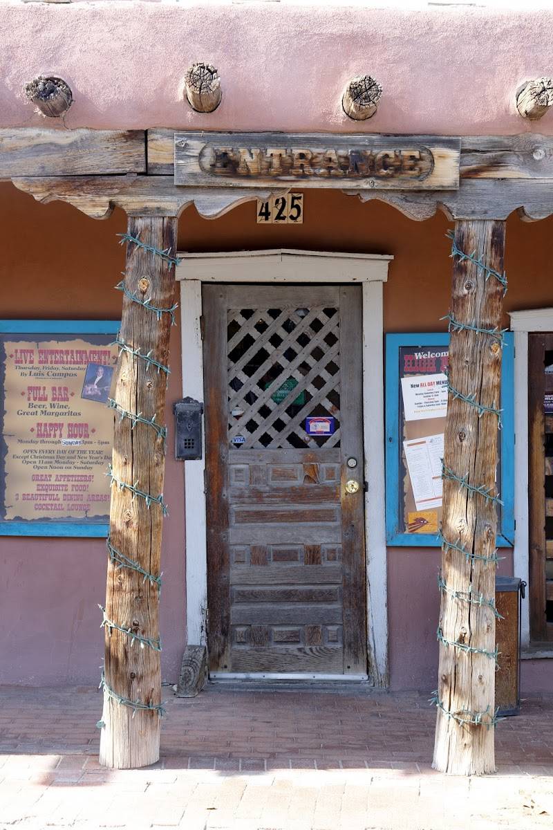 High Noon Restaurant & Saloon