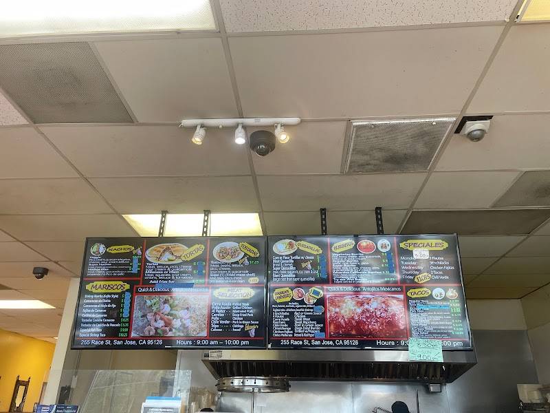 Taqueria Eduardo restaurant in San Jose - photo 3