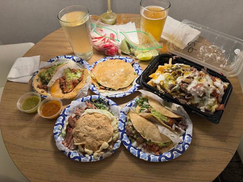 Tacos El Gordo restaurant in San Diego - photo 2