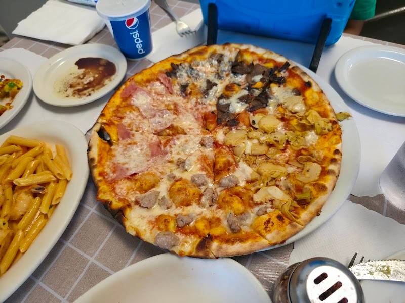 Eatalian restaurant in Gardena - photo 5