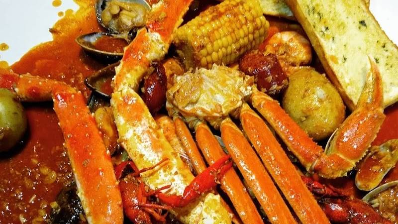 Gardena Stinkin Crawfish restaurant in Gardena - photo 2