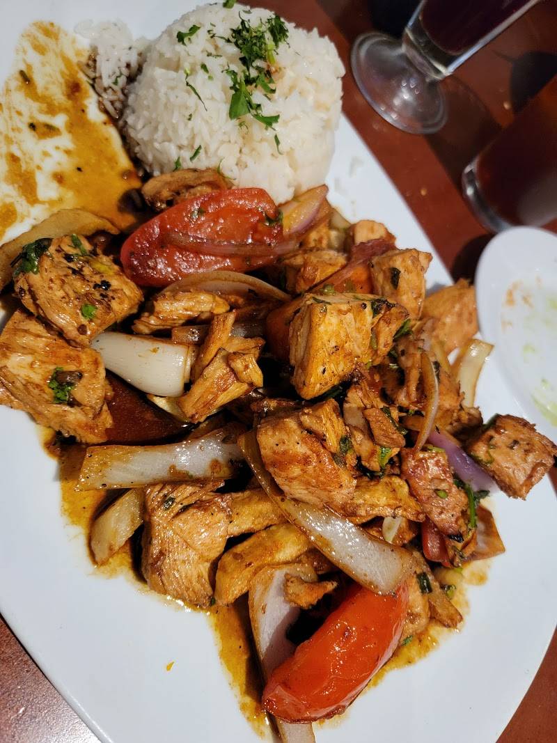 El Rocoto restaurant in Gardena - photo 3