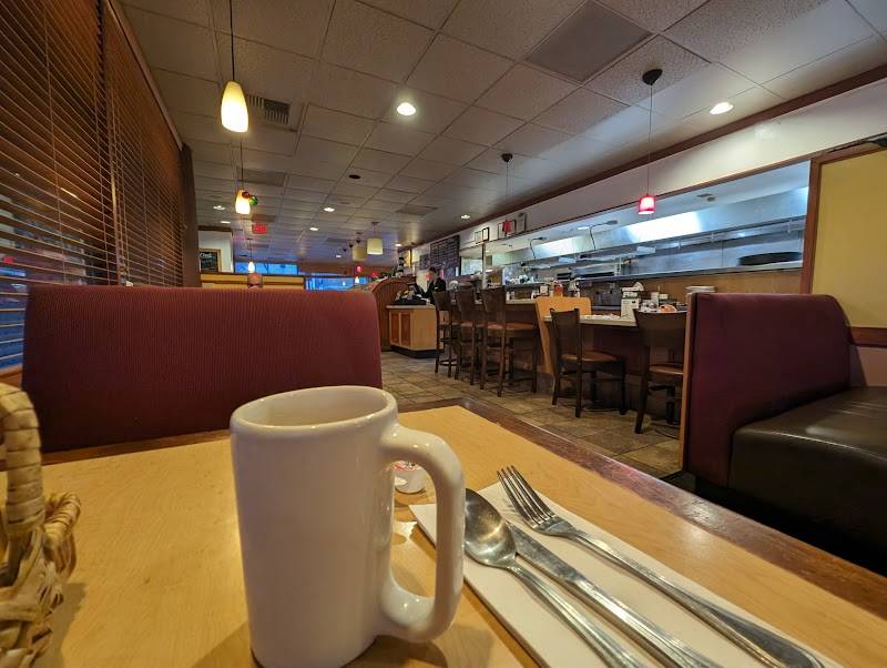 Coco's Bakery Restaurant restaurant in Garden Grove - photo 3
