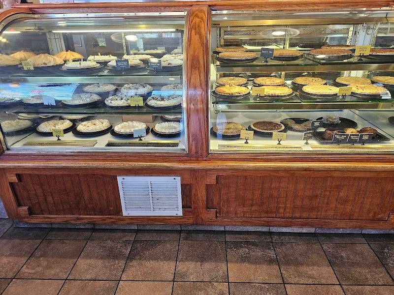 Coco's Bakery Restaurant restaurant in Garden Grove - photo 5