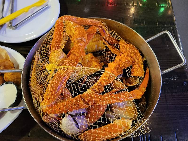 Joe's Crab Shack restaurant in Garden Grove - photo 4
