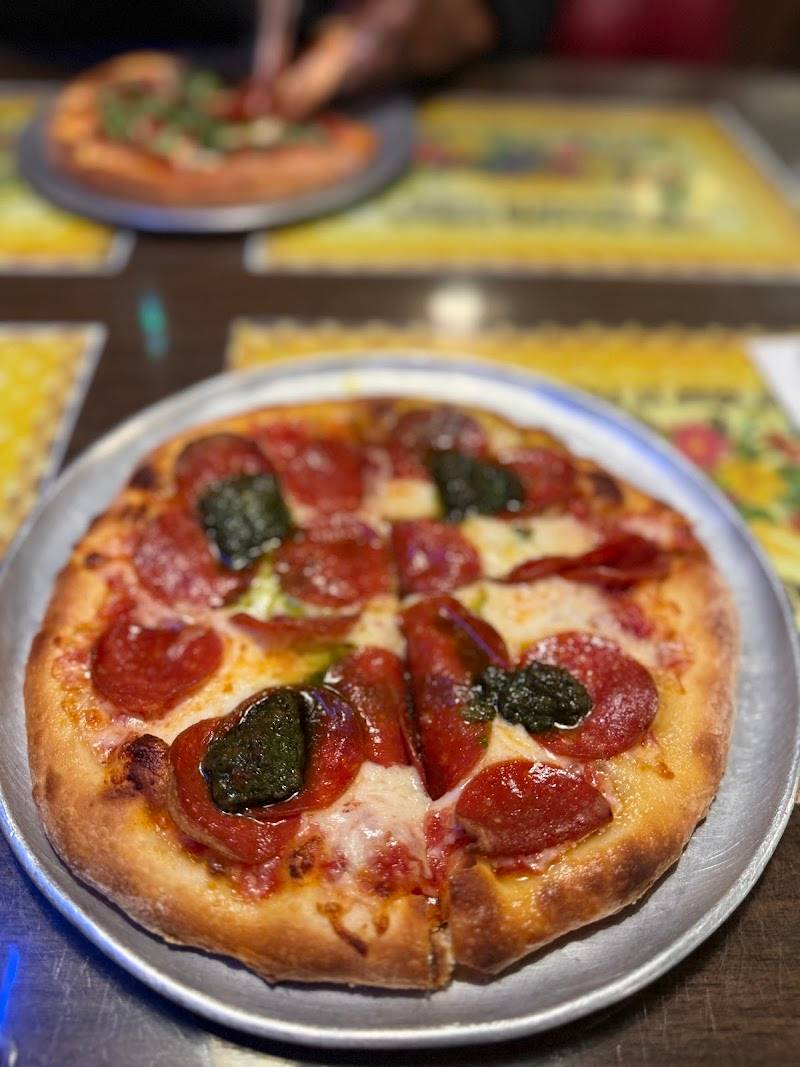 Raffallo's Pizza restaurant in Los Angeles - photo 3
