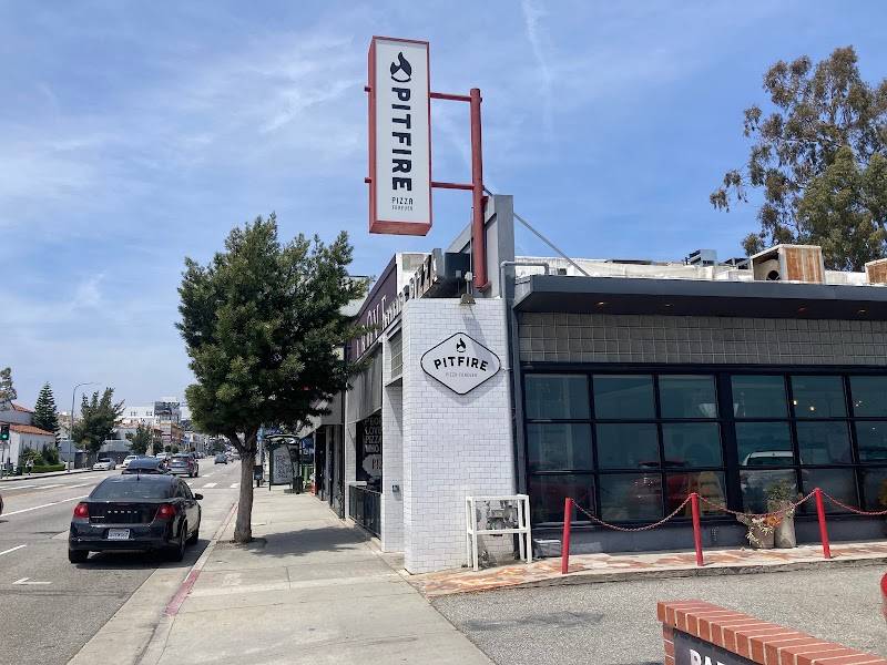 Pitfire Artisan Pizza restaurant in Los Angeles - main photo