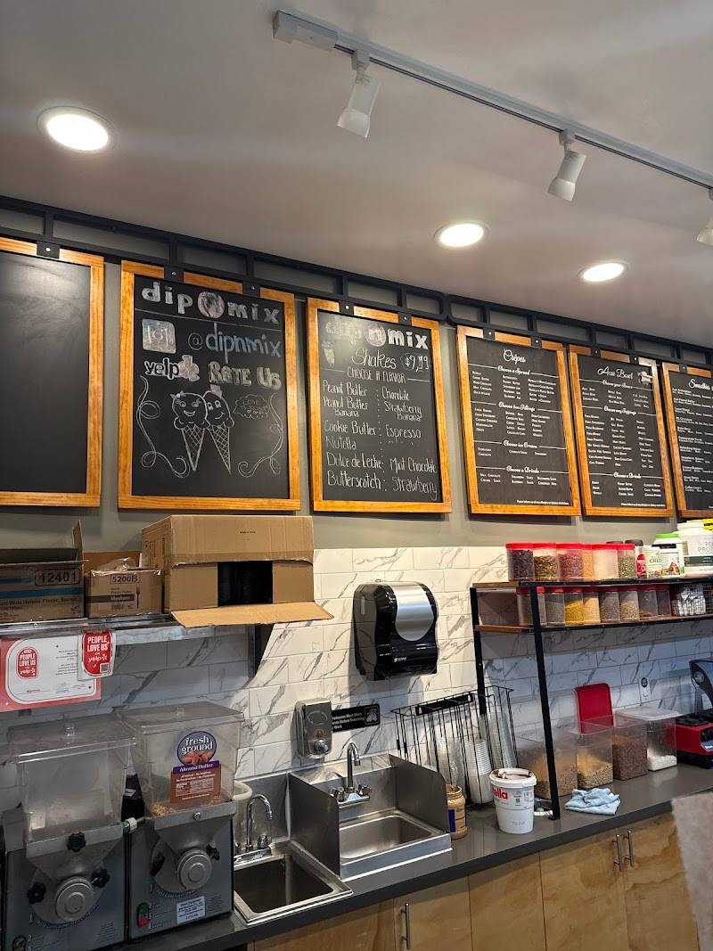 dipnmix restaurant in Los Angeles - photo 5