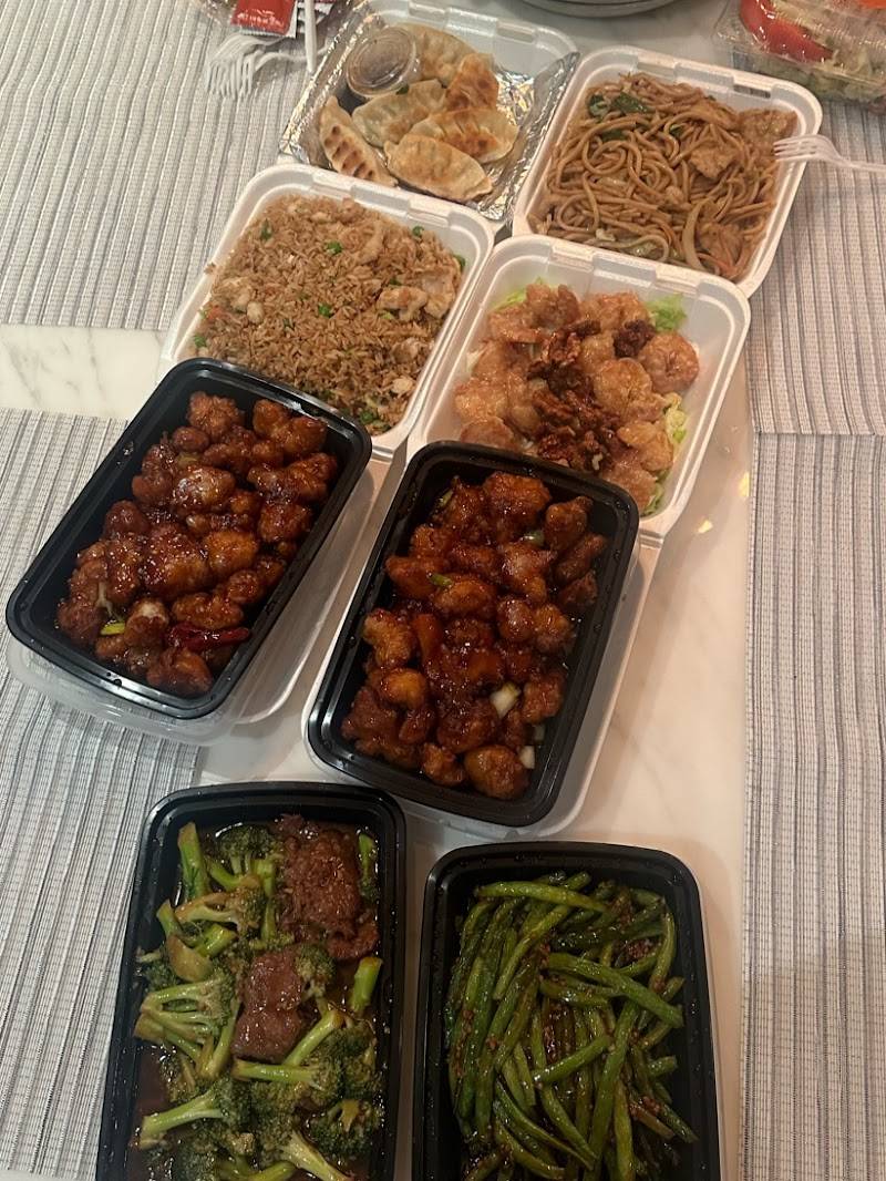Chef Ming's Kitchen restaurant in Los Angeles - photo 3
