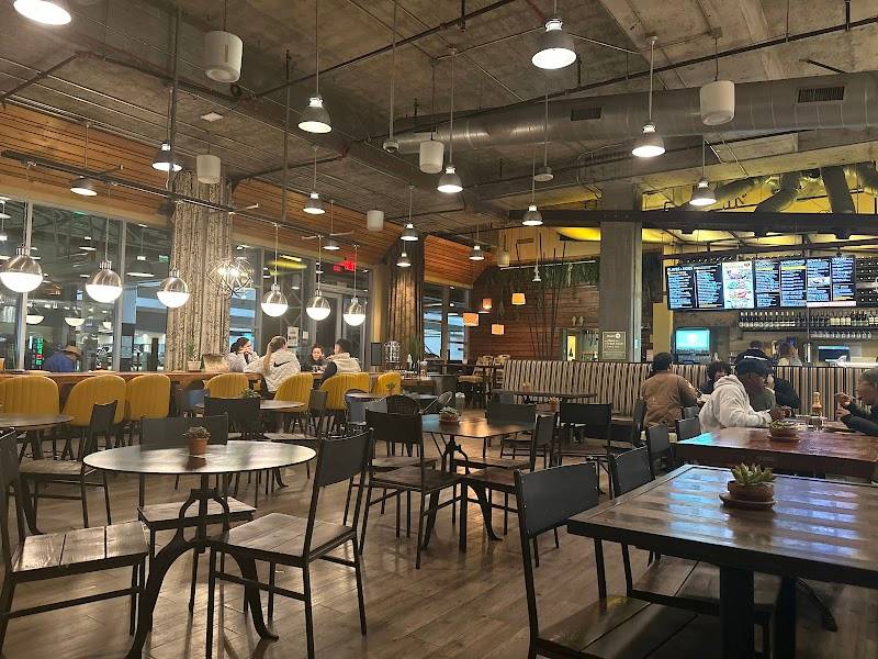 Urban Plates  restaurant in Los Angeles - photo 2
