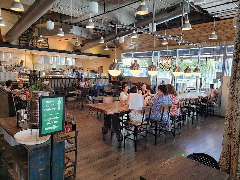 Urban Plates  restaurant in Los Angeles - photo 4