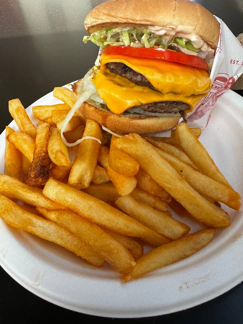 The Great White Hut (North Hollywood) restaurant in Los Angeles - photo 5