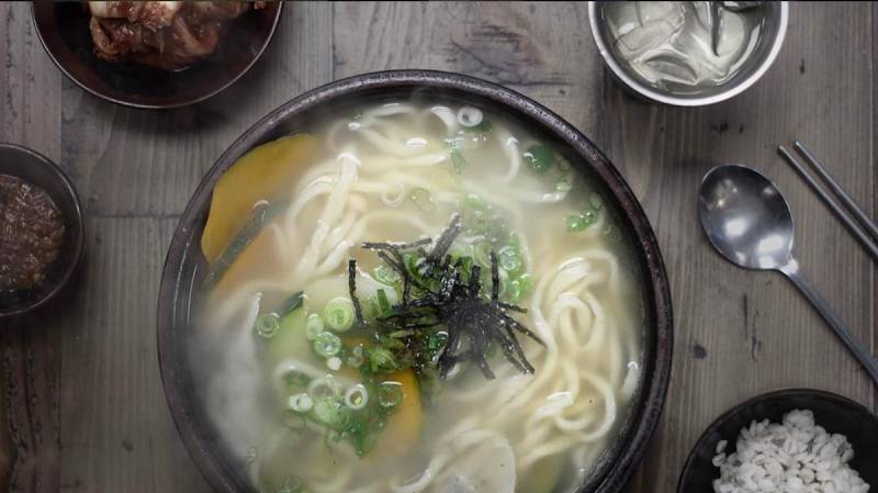 Hangari Kalguksu restaurant in Los Angeles - photo 2
