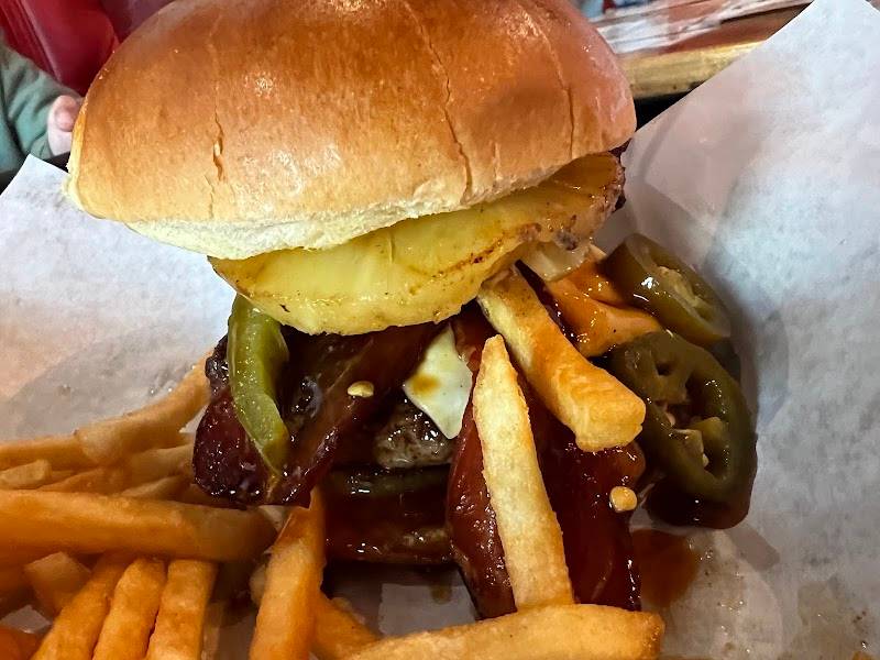 Sur Burger restaurant in Monterey - photo 4
