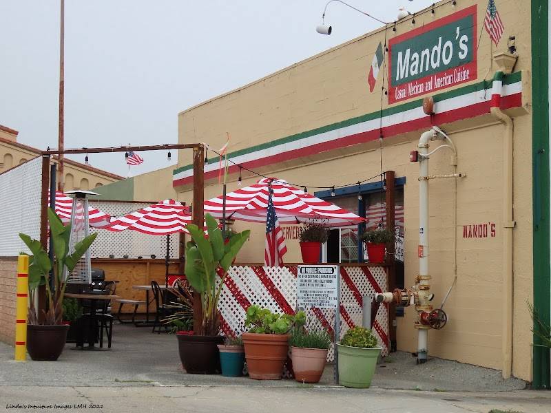 Mando's Restaurant