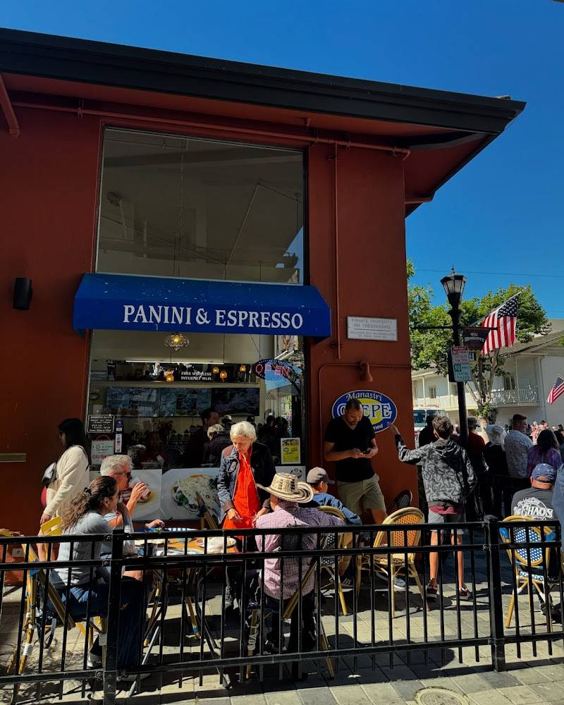 Manasiri’s crepes and sandwiches