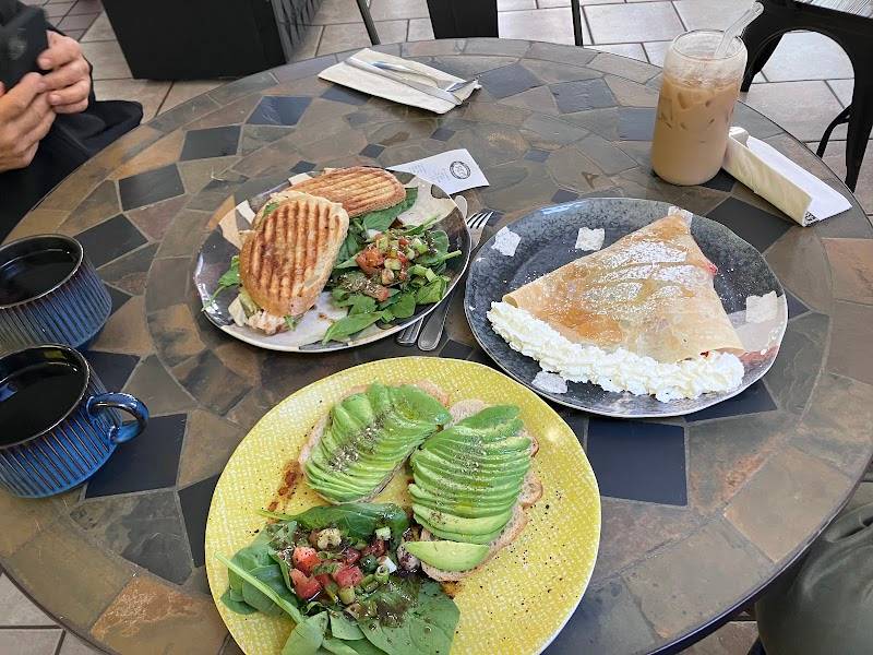 Manasiri’s crepes and sandwiches restaurant in Monterey - photo 4