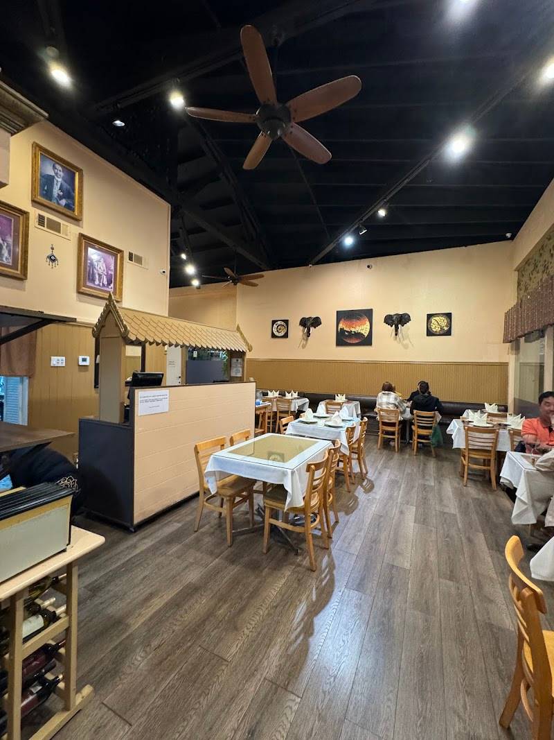 Krua Thai Restaurant restaurant in Monterey - photo 4