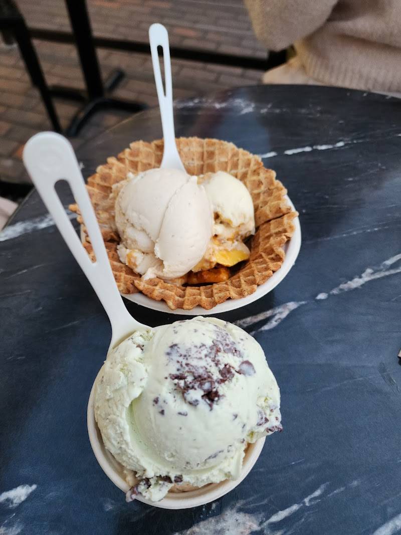 Revival Ice Cream restaurant in Monterey - photo 3