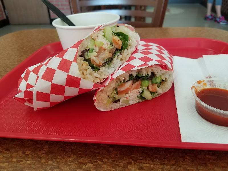 Poki Go restaurant in Montebello - photo 5