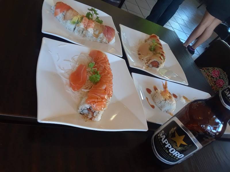 Samurai Sushi & Teriyaki restaurant in Montebello - photo 5