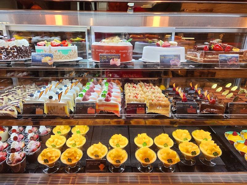 85C Bakery Cafe restaurant in Sacramento - photo 4
