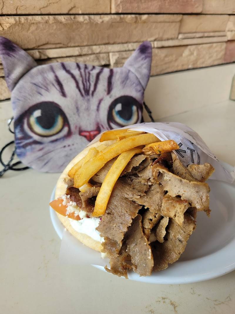 Petra Greek restaurant in Sacramento - photo 3