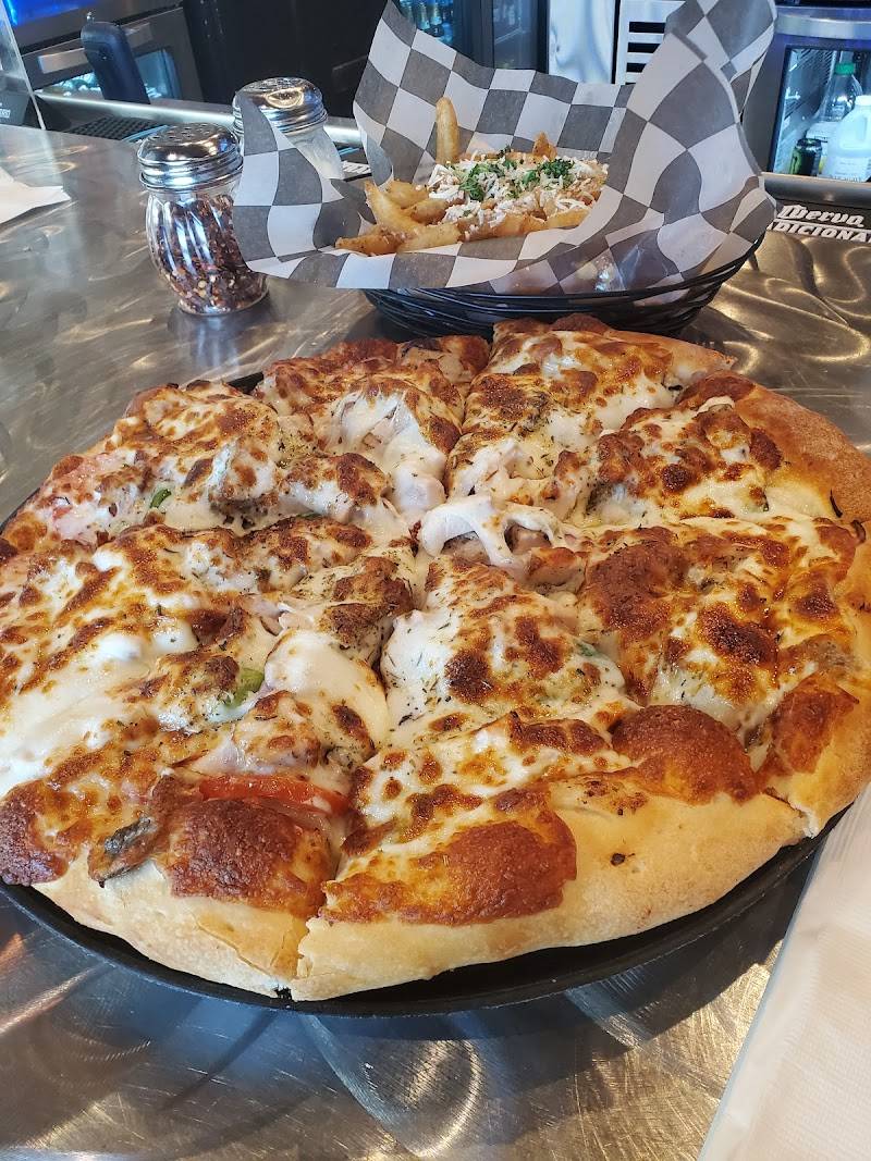 Pete's Restaurant & Brewhouse restaurant in Sacramento - photo 4