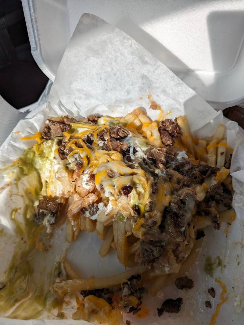 Rivas Mexican Grill #16 restaurant in Sacramento - photo 3