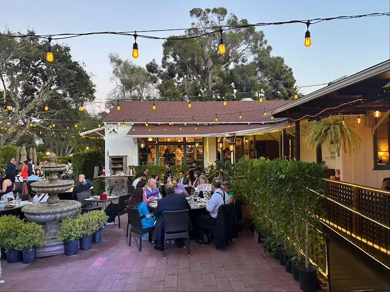 Zaytoon restaurant in Santa Barbara - photo 4