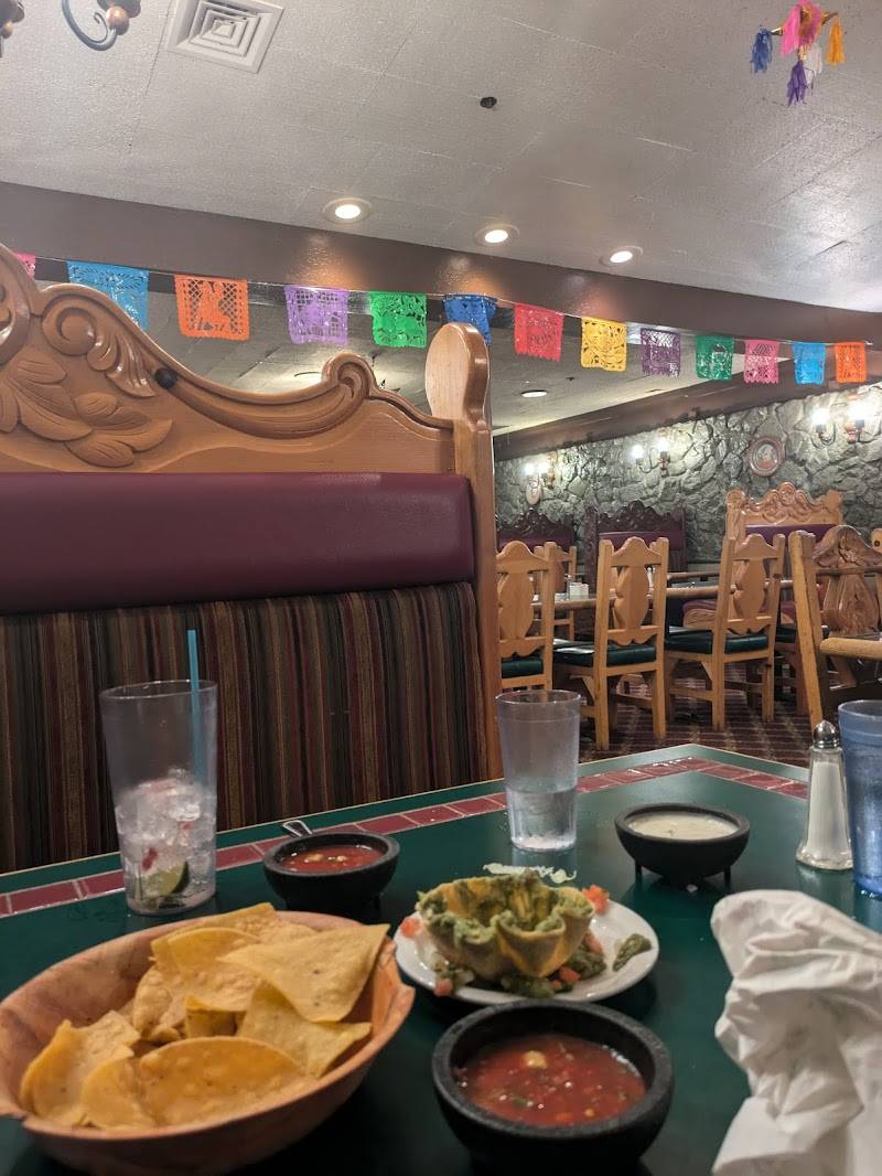 Celia's restaurant in Menlo Park - photo 4