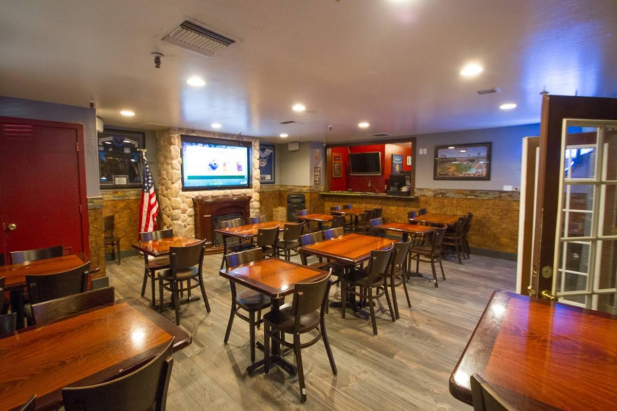 Rookies Sports Lodge Willow Glen restaurant in San Jose - photo 9