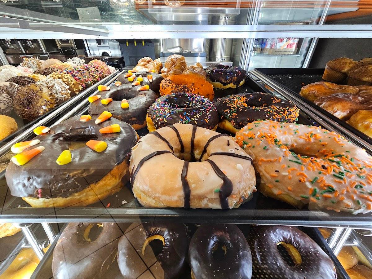 Yum Yum Donuts restaurant in San Jose - photo 4