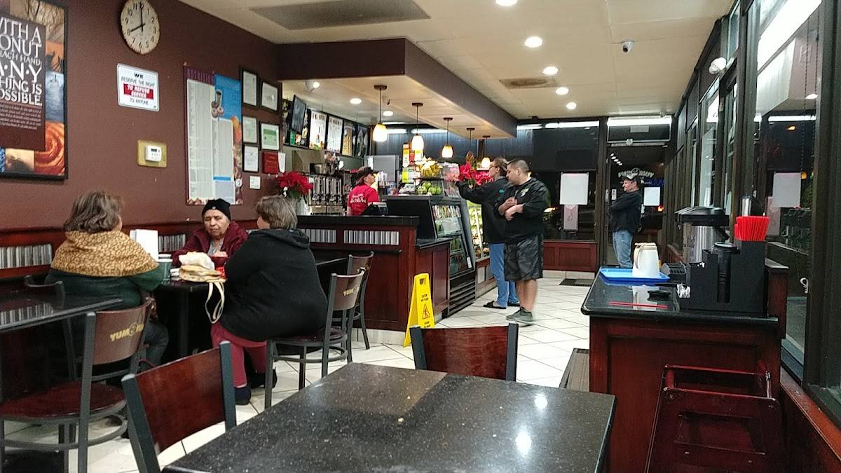 Yum Yum Donuts restaurant in San Jose - photo 7