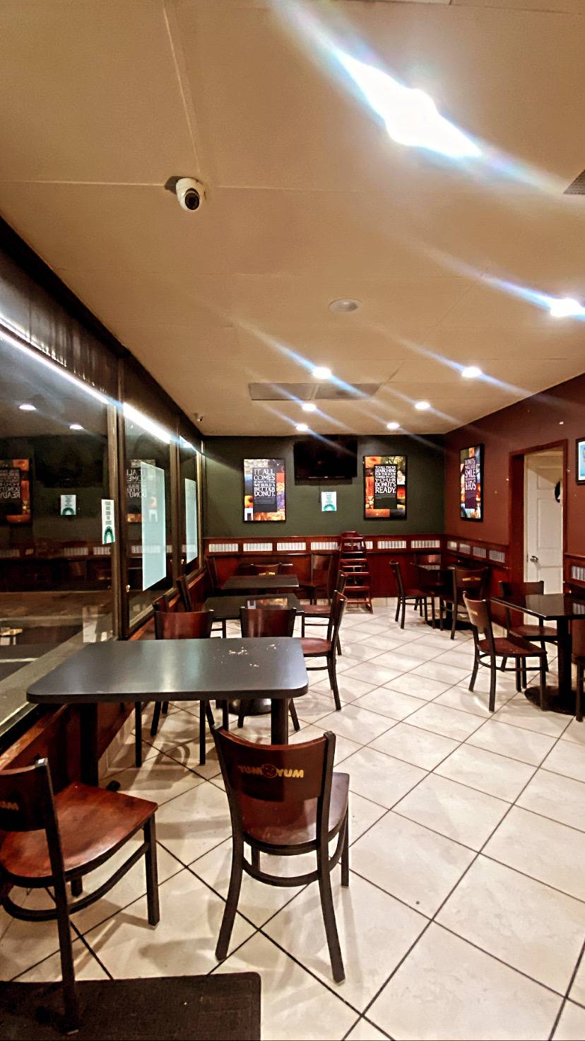 Yum Yum Donuts restaurant in San Jose - photo 8