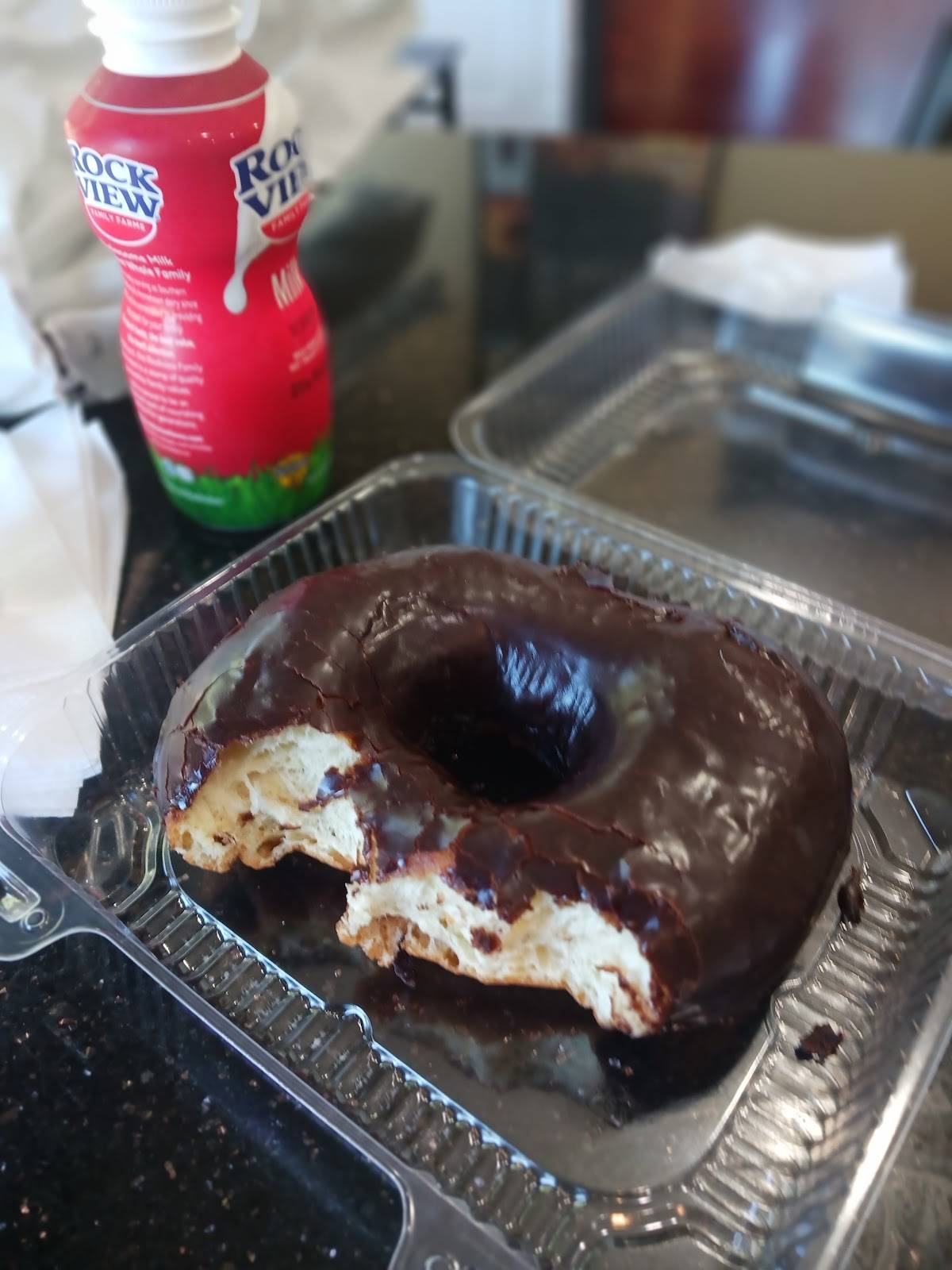 Yum Yum Donuts restaurant in San Jose - photo 9