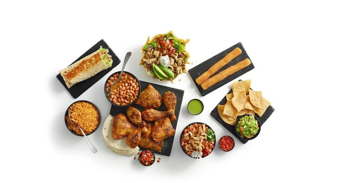 El Pollo Loco restaurant in Montebello - photo 2