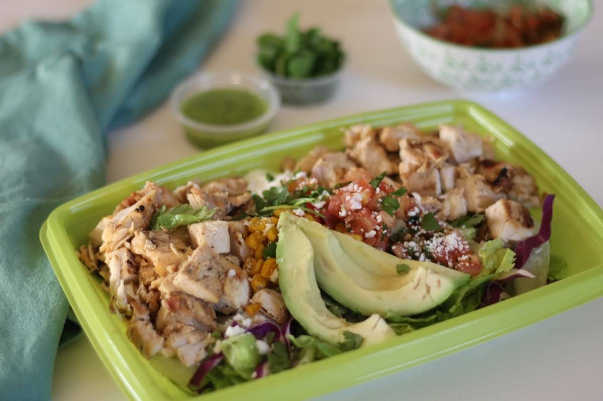 El Pollo Loco restaurant in Montebello - photo 7