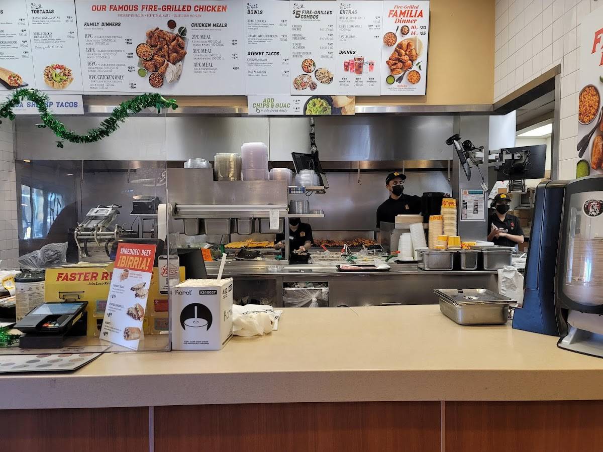 El Pollo Loco restaurant in Montebello - photo 8