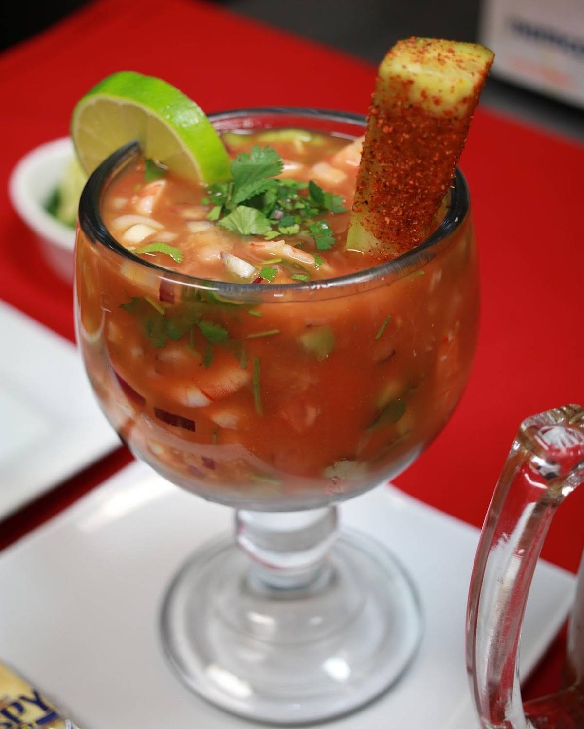 Crabby's Seafood & More restaurant in Montebello - photo 4