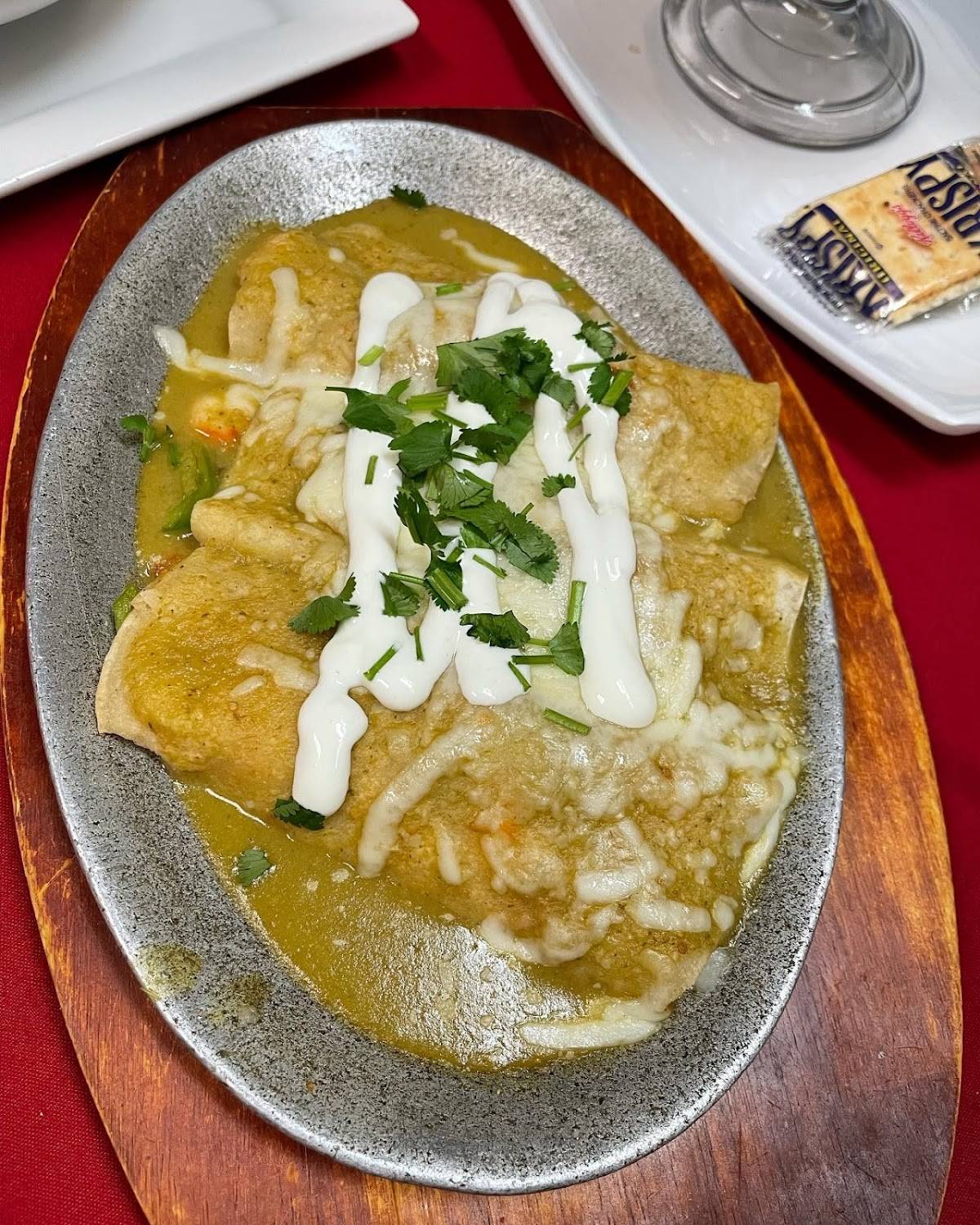 Crabby's Seafood & More restaurant in Montebello - photo 6