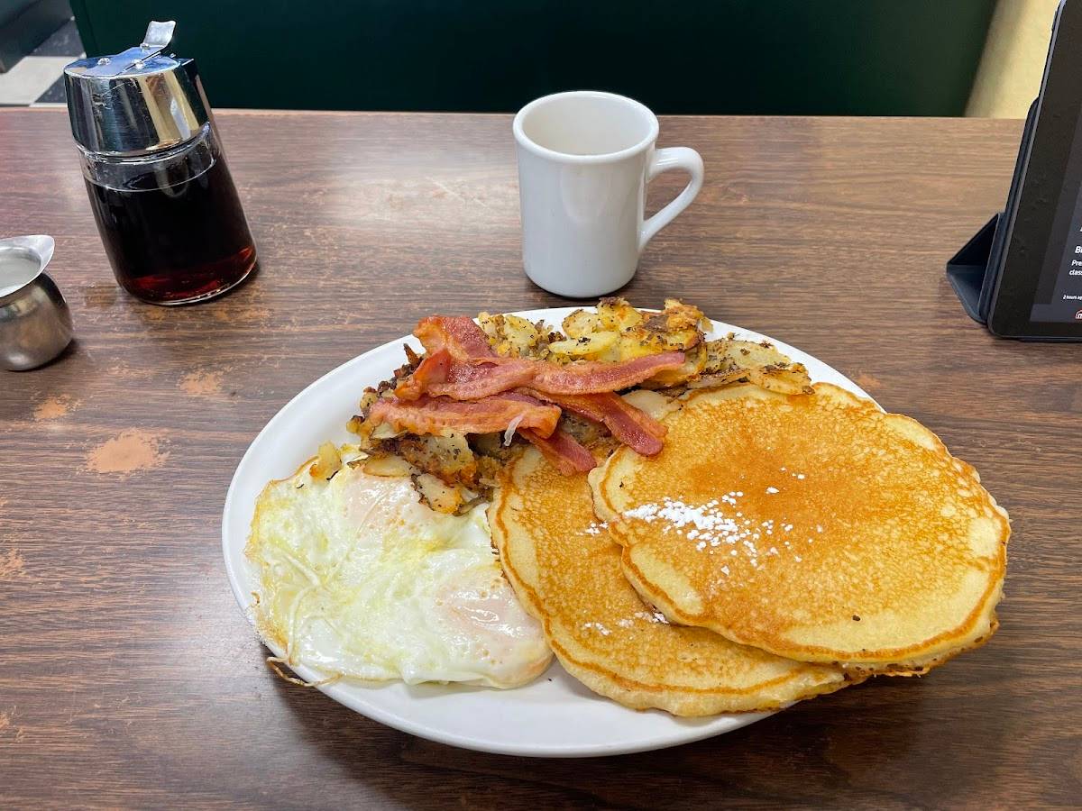Dot's Diner restaurant in Boulder - photo 4
