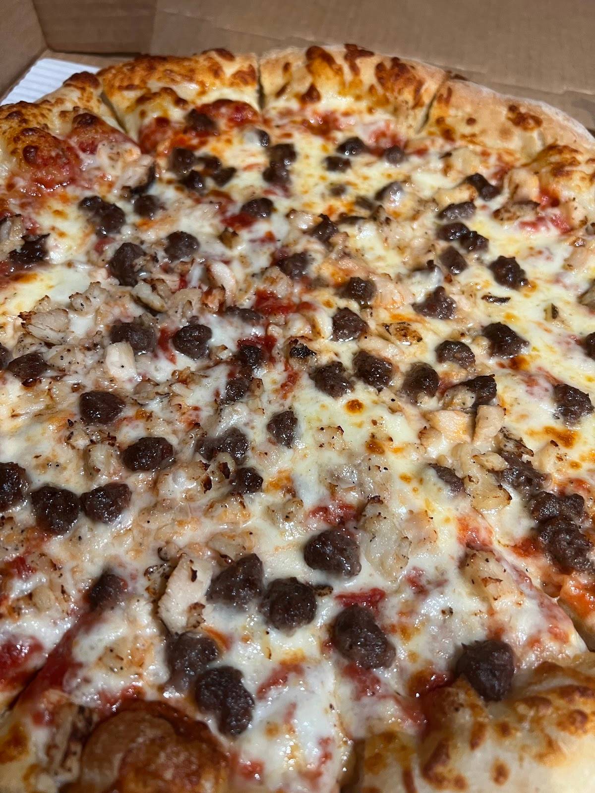 Blackjack Pizza & Salads restaurant in Boulder - photo 3