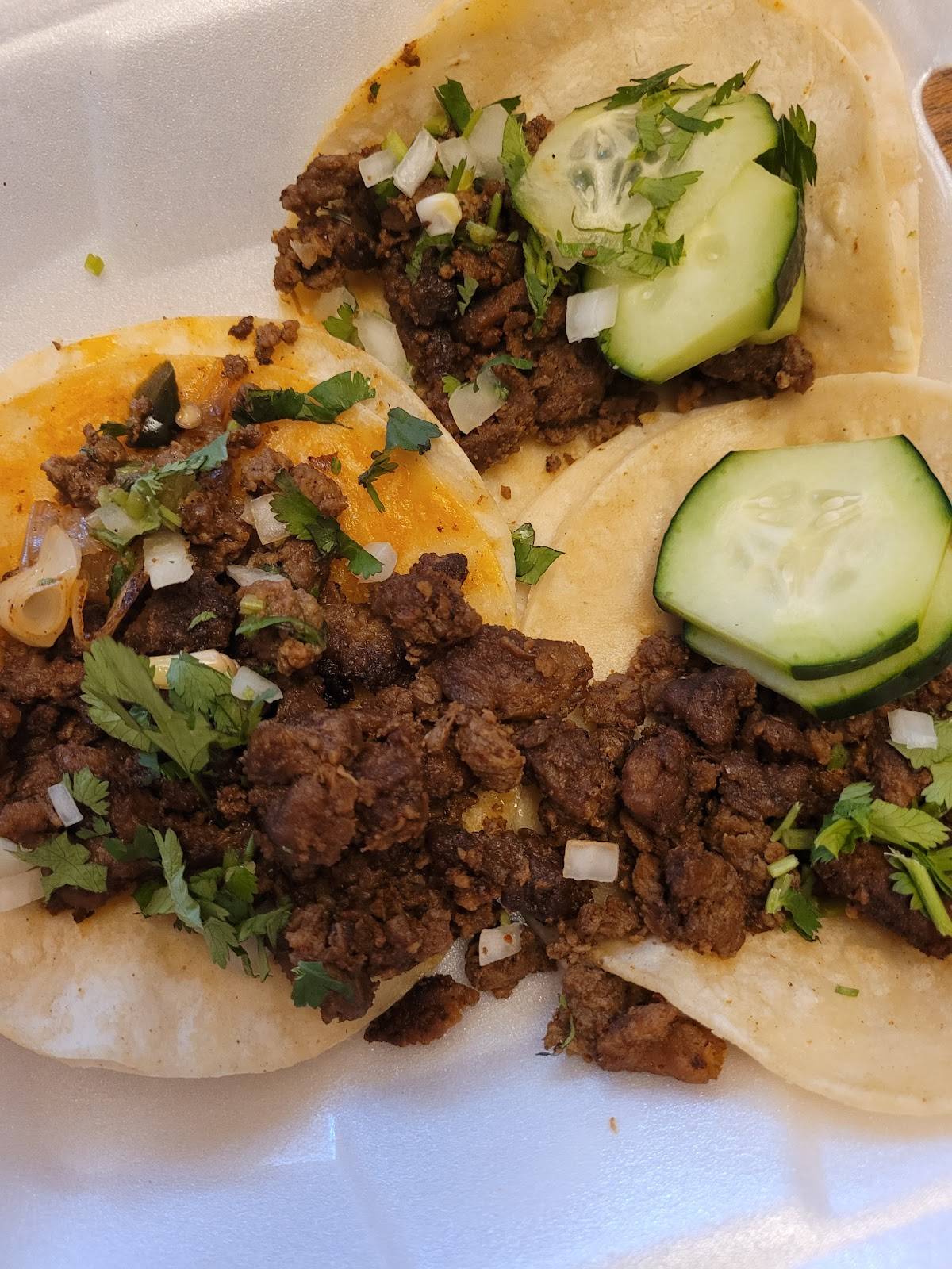 Los Dos Bros Food Truck restaurant in Boulder - photo 2
