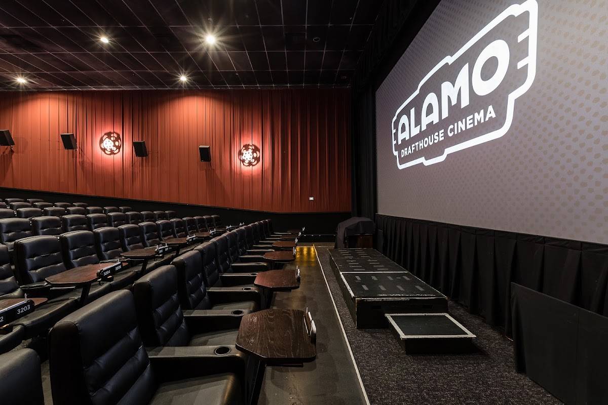 Alamo Drafthouse Cinema Village restaurant in Austin - photo 3