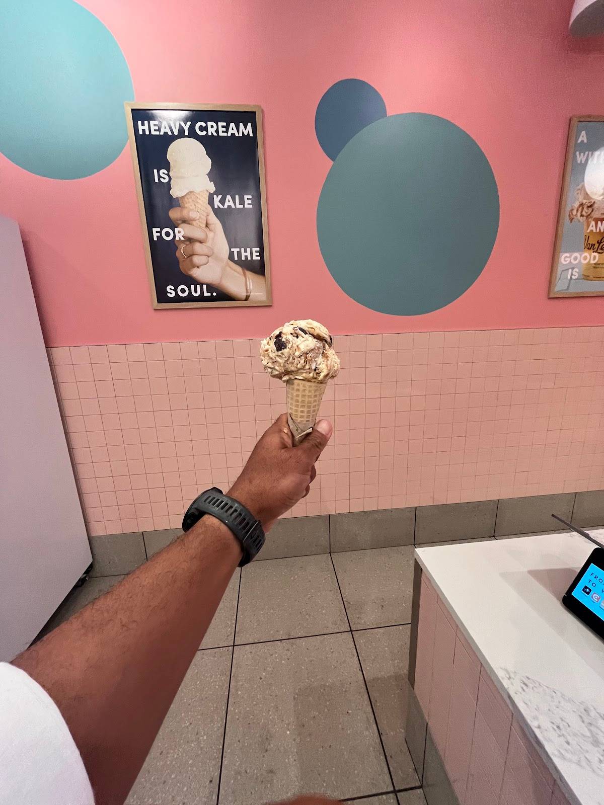 Van Leeuwen Ice Cream restaurant in Boulder - photo 4