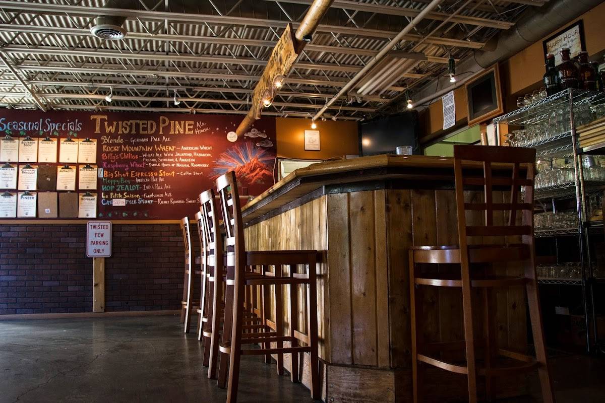 Twisted Pine Brewing Co restaurant in Boulder - photo 4