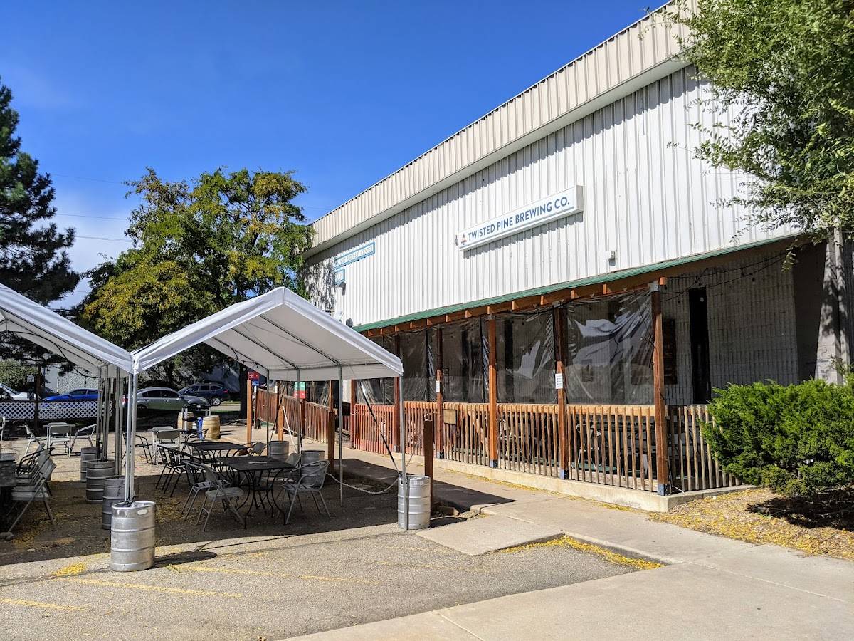 Twisted Pine Brewing Co restaurant in Boulder - photo 5