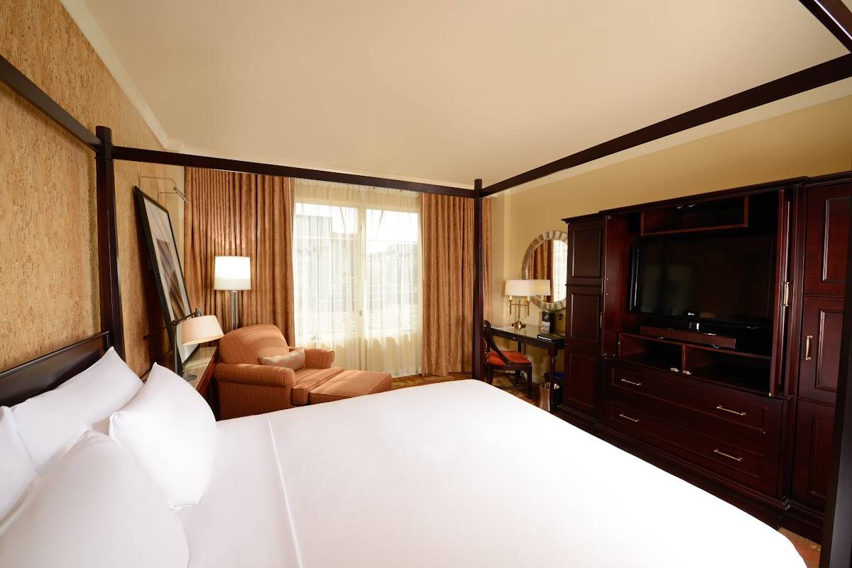 St Julien Hotel & Spa restaurant in Boulder - photo 5